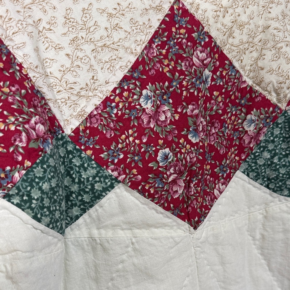 Patchwork Quilted Jacket with Floral Patterns Green White Red Pink Vintage M - Picture 11 of 11